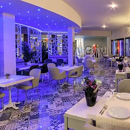度假村 Costa Mare 4*