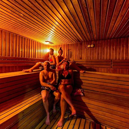 Costa Mare אתר נופש 4*